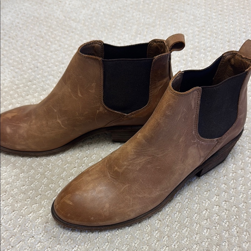 Brown Leather Chelsea Boots